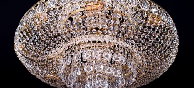 Tavan kr'gl polyley : préglés sur la vidéo et le modèle