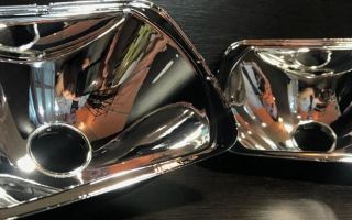 Installer sur le réflecteur sur le phare "dirigez-le vous-même"