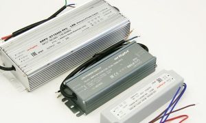 Sélection sur le stockage derrière le bandeau LED : vue, calcul, schémas sur le lien