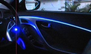 Ruban LED pour le réglage d'une voiture: comment le monter et comment