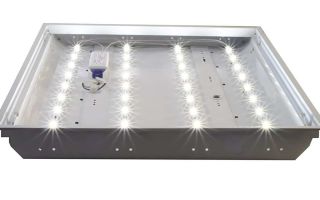 Lampe LED avec bande LED