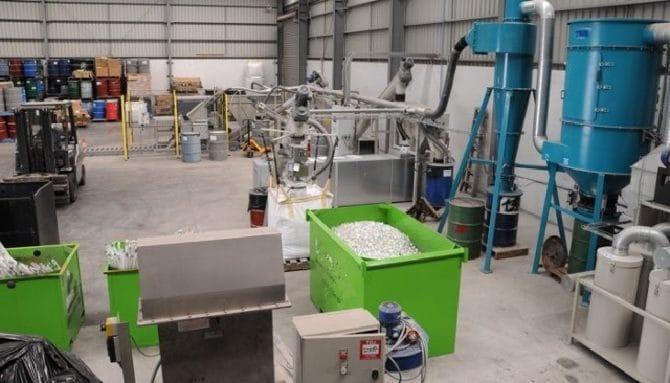 Comment le dirigez-vous, comment est la lampe fluorescente se chupi