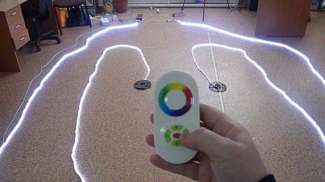 Éclairer la zone avec du ruban adhésif