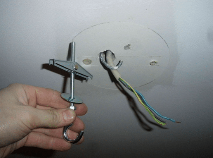 éléments de fixation