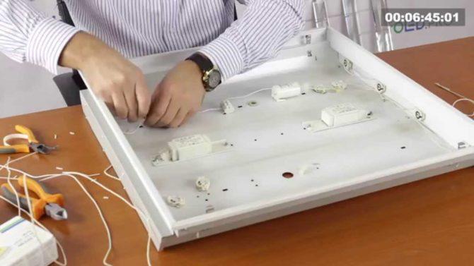 Converti en tige d'éclairage