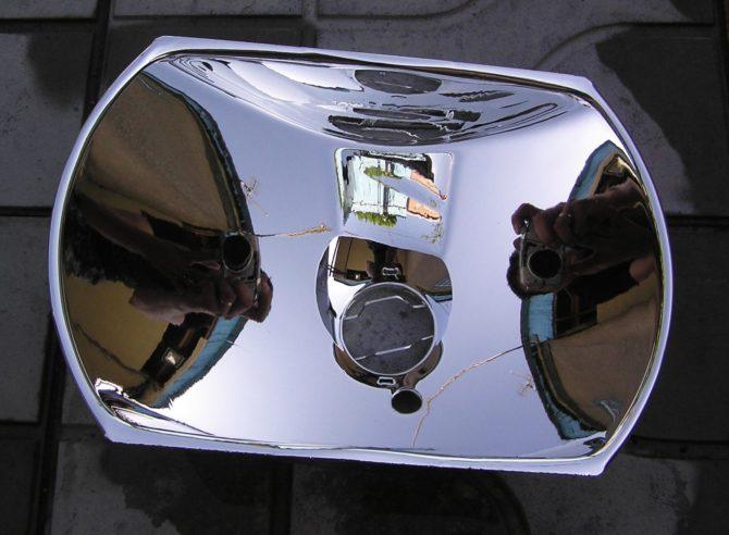 phare, équipé d'un catadioptre à pleine surface