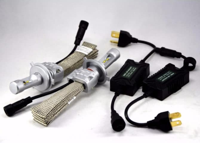 Silencieux à LED et deux pilotes