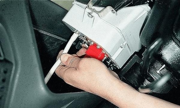 aspirateur balai VAZ 2107