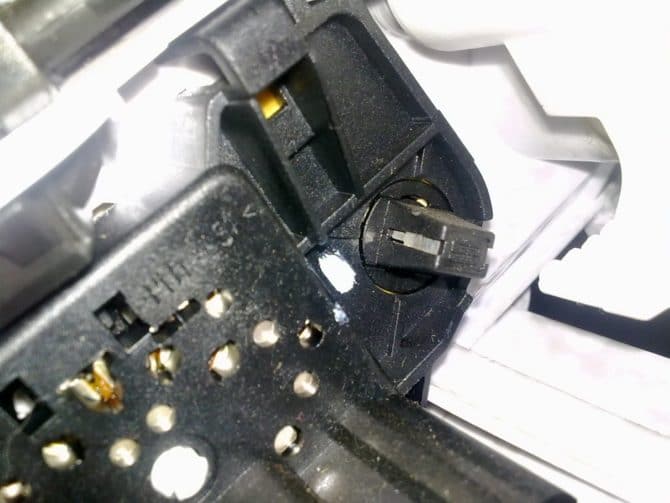 lampe pour l'éclairage sur le bloc pour le contrôle sur le poêle