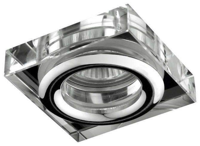 Quelque chose de mieux, oui, choisissez une lampe pour un bain