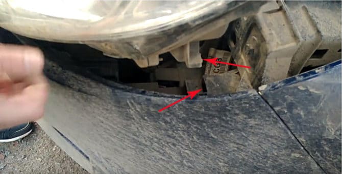 montage sur phares Ford Focus 3