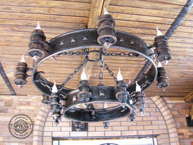 Polyley en fer forgé