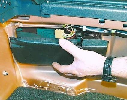 capot sur le feu arrière