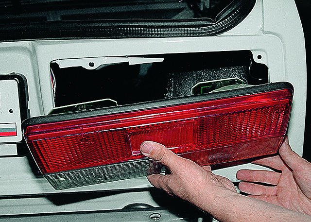 feu arrière VAZ 2107