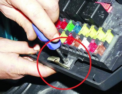 démontage sur bloc de montage VAZ 2112