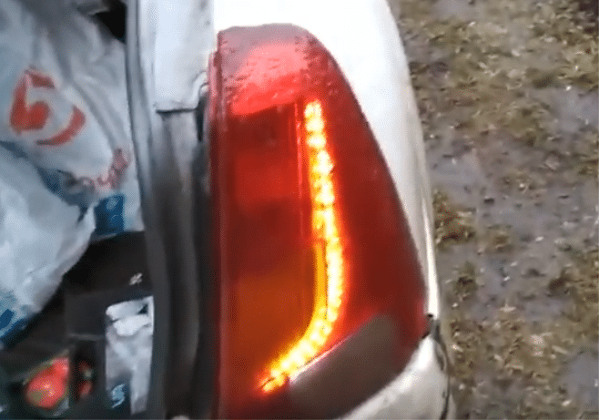 Phares réglés sur cola