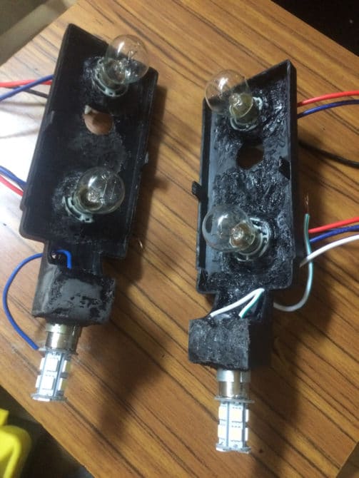 contact avec la lampe