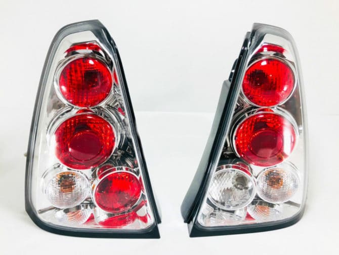 tuning feux arrière Renault Logan 1