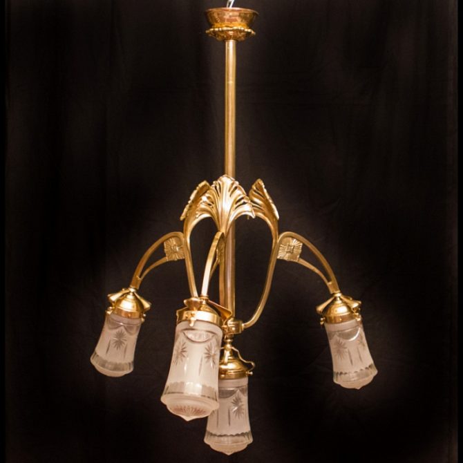 Pregled sur l'Art nouveau moderniste Polyleya