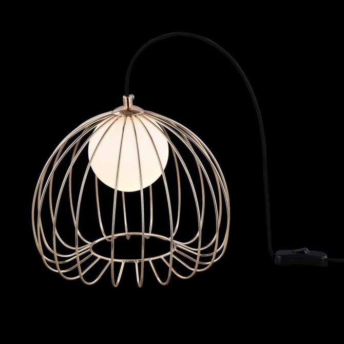 Lampi de table Pregled dans la chambre de style Tavana - note pour les modèles intéressants