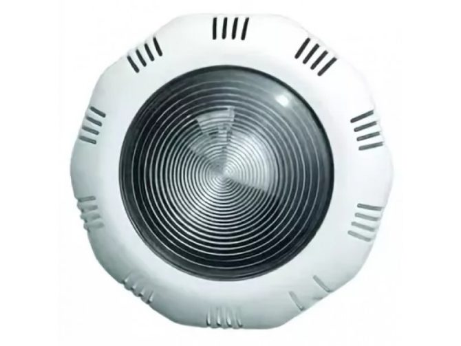 Quel projecteur choisirez-vous pour la piscine