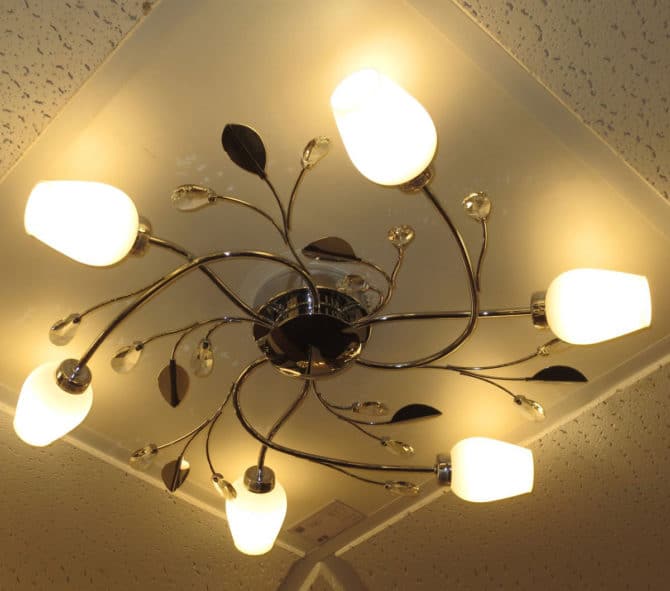 Polyleyat avec télécommande n'est pas tout inclus - quelle est la raison et comment pouvez-vous le réparer