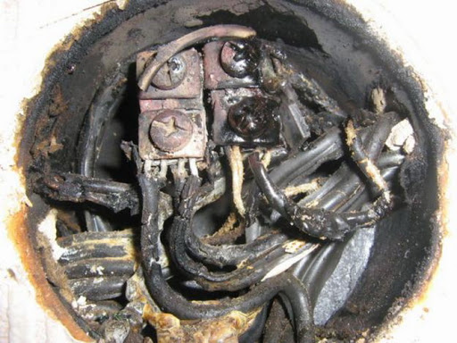 Polyleyat avec télécommande n'est pas tout inclus - quelle est la raison et comment pouvez-vous le réparer