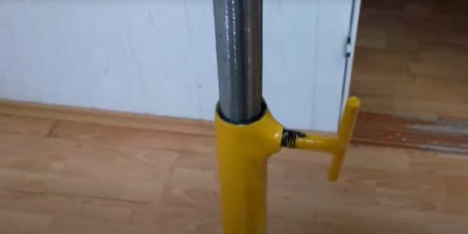 Comme oui si acheter un support pour un projecteur