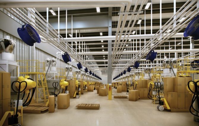 Application pour l'éclairage des locaux et des lieux de travail